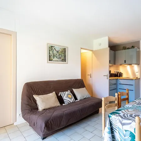 Apartment Saint James-3 By Interhome