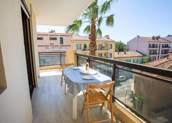 Lägenhet Saint James-3 By Interhome Le Lavandou